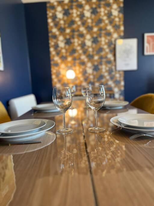 カーンDahlia, Appt Cosy Avec Parking Et Balconアパートメント エクステリア 写真